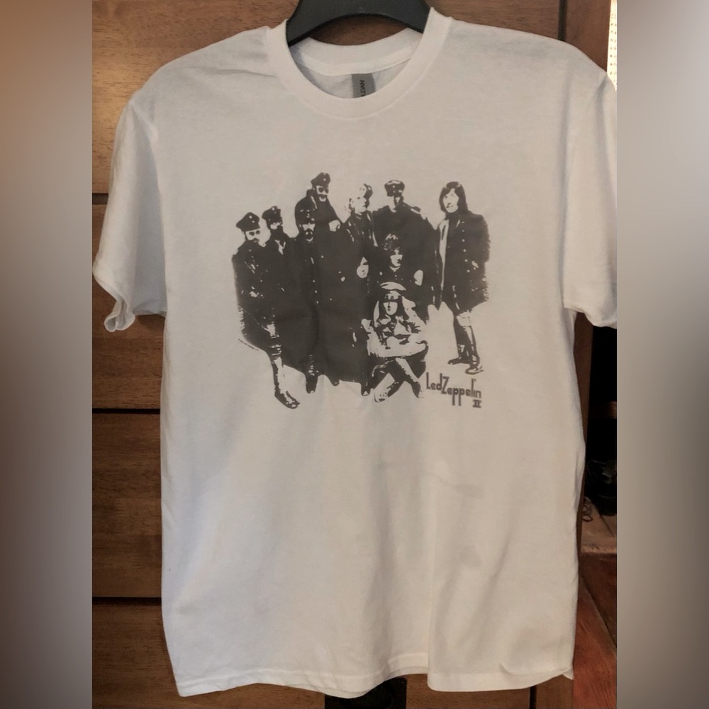 NWOT Med loose fit Led Zeppelin Band Tee